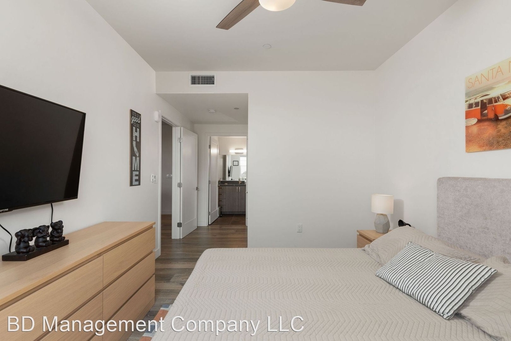 1122 Pico Blvd - Photo 8