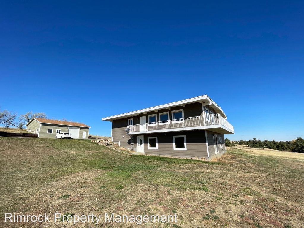 2607 Trails End Rd - Photo 0