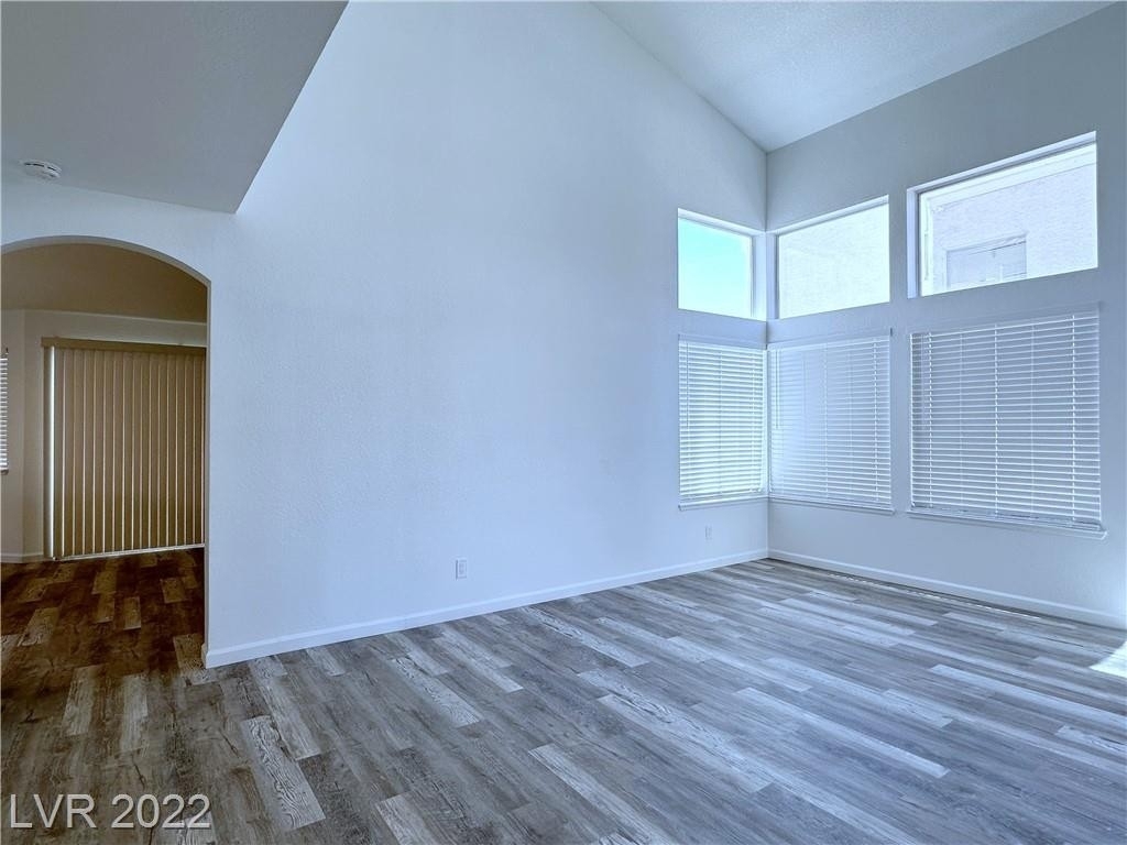 9821 Cactus View Avenue - Photo 12