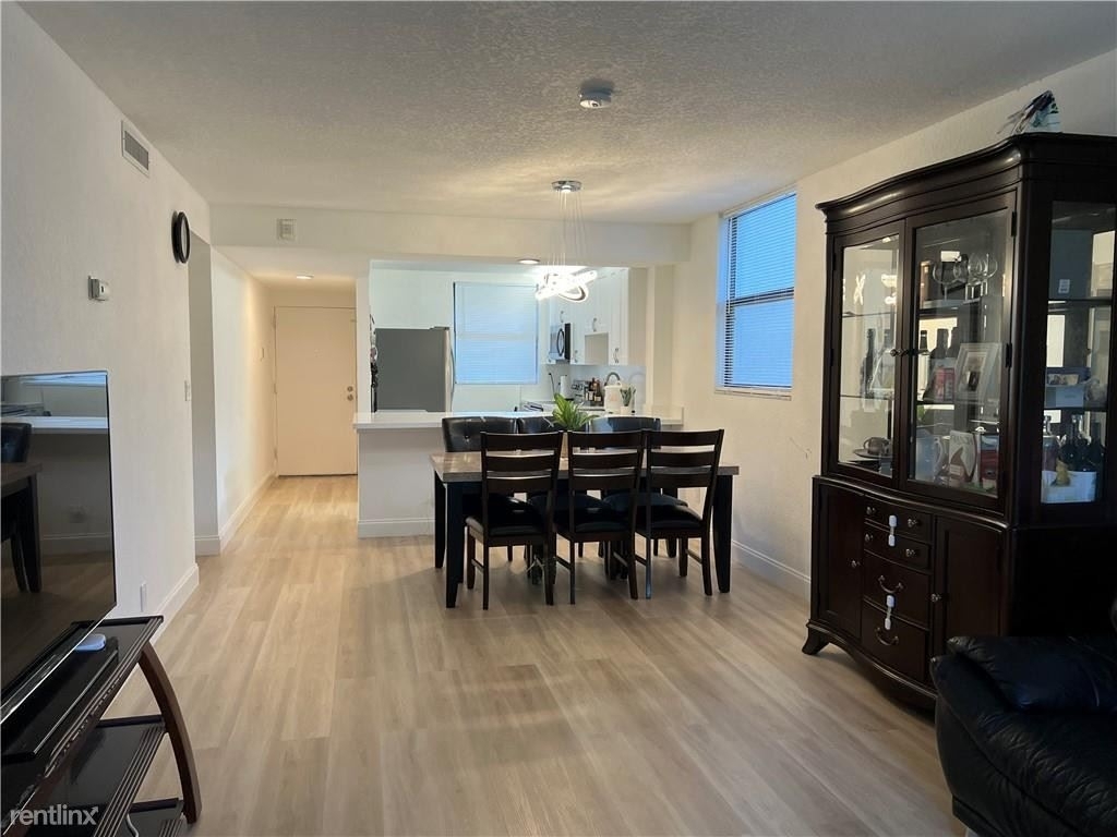 8441 Forest Hills Dr Apt 205 - Photo 2