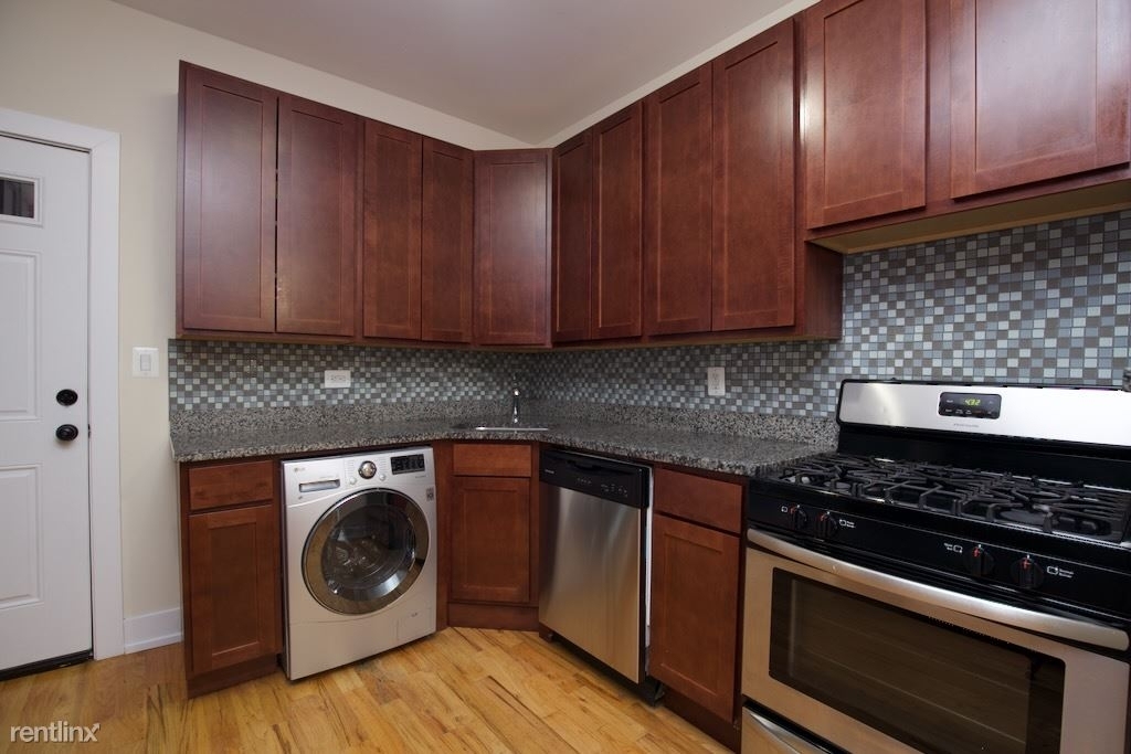 3519 N. Racine, Unit 3e - Photo 1