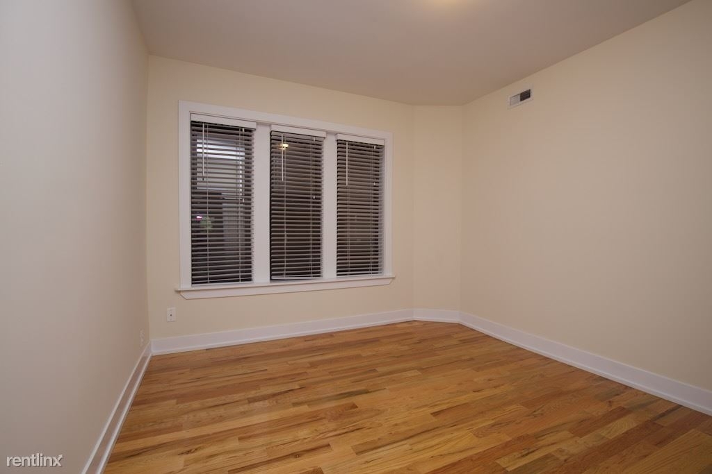 3519 N. Racine, Unit 4e - Photo 11