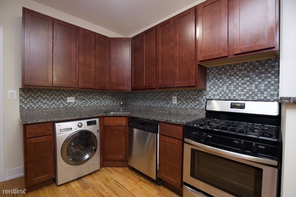 3519 N. Racine, Unit 4e - Photo 2