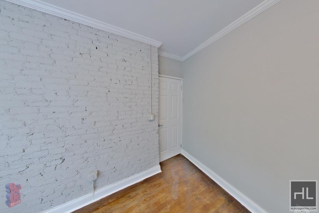 432 East 13th Street - Photo 3