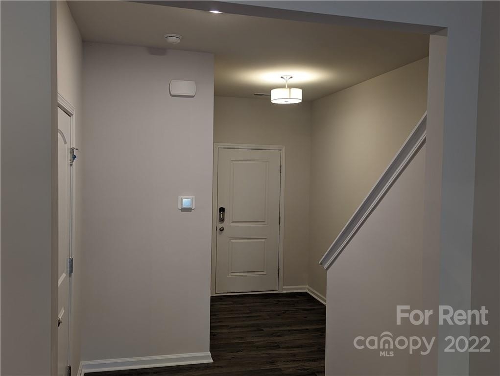 3778 Yorkshire Place - Photo 2