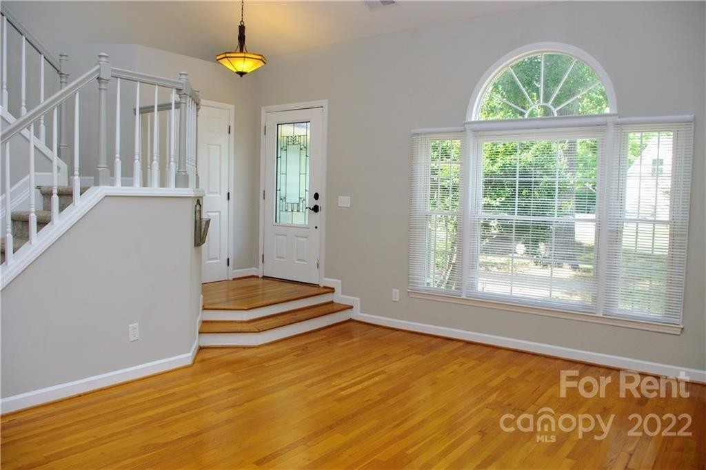 20700 Willow Pond Road - Photo 2