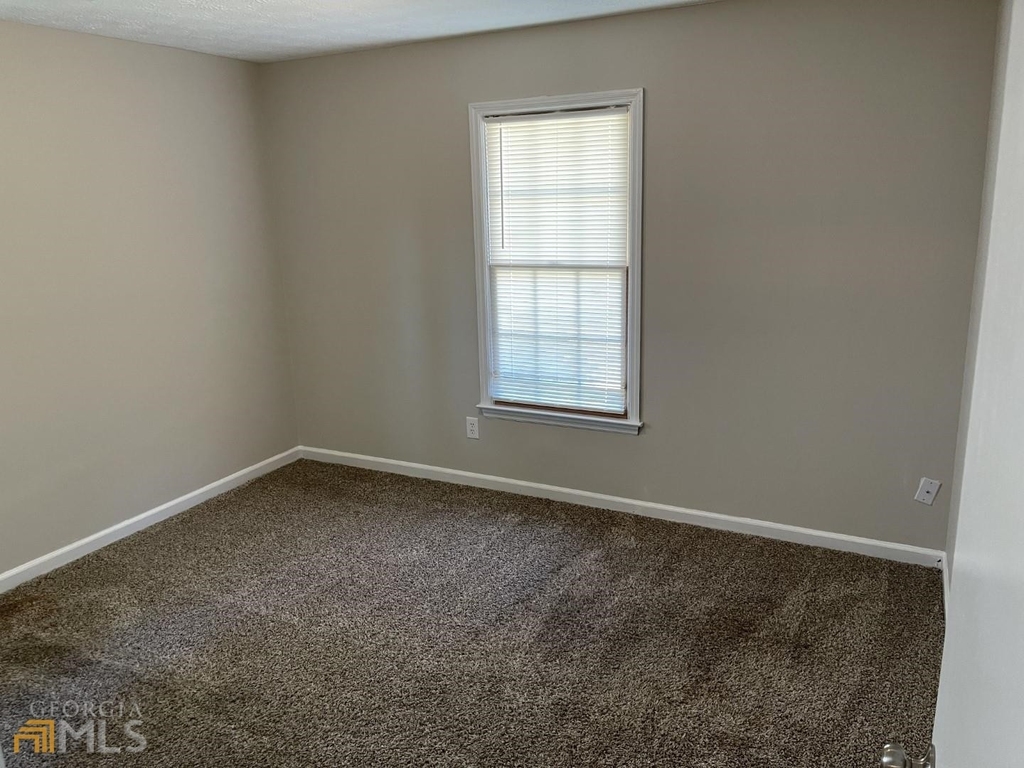 5381 Ridgemere Court - Photo 11