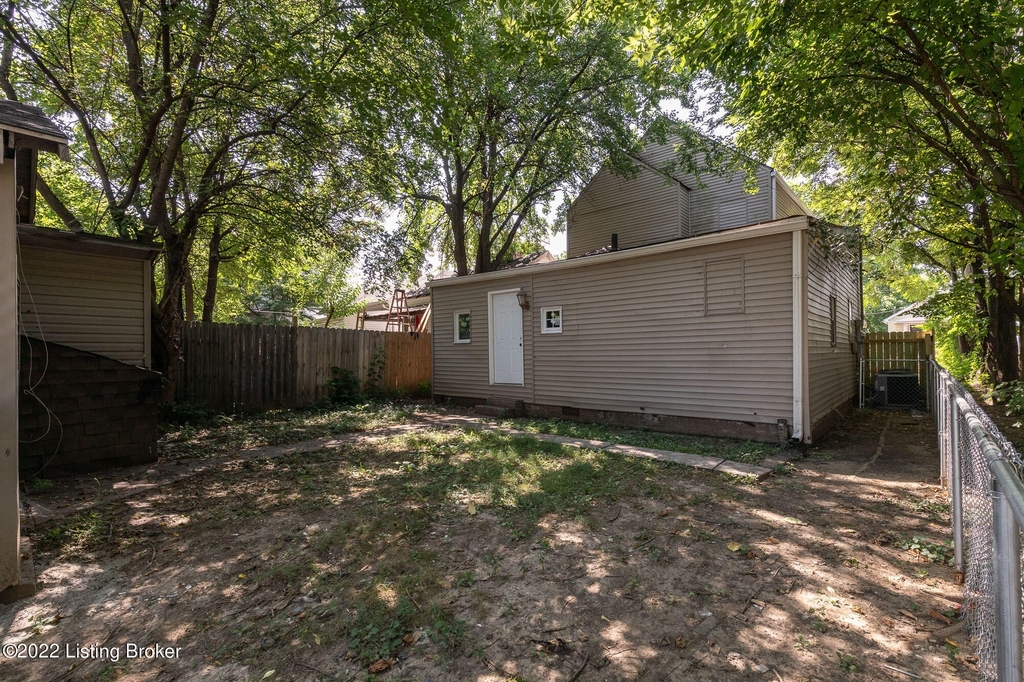 1743 W Hill St - Photo 12