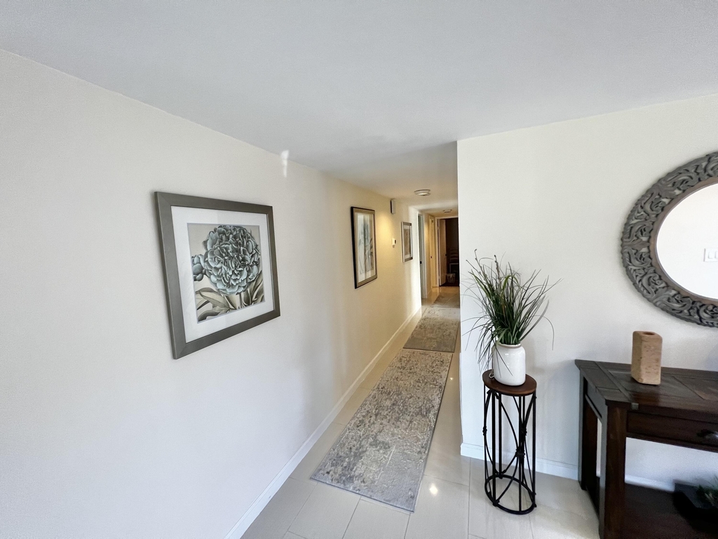 57 E Torremolinos Drive - Photo 10