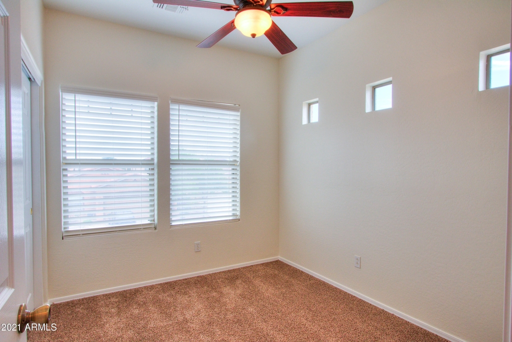 17590 W Bridger Street - Photo 37