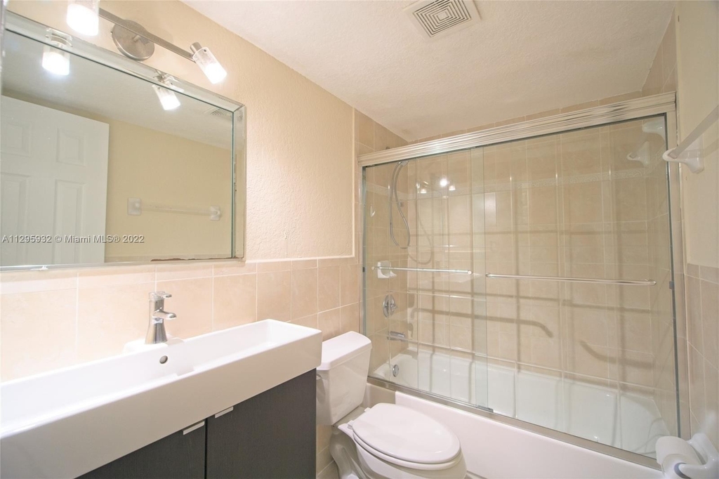 7955 Sw 104 St - Photo 10