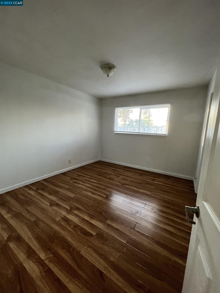 3607 Thunderbird Court - Photo 22