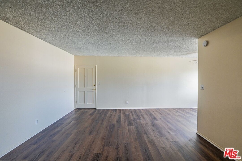 14108 Doty Ave - Photo 5