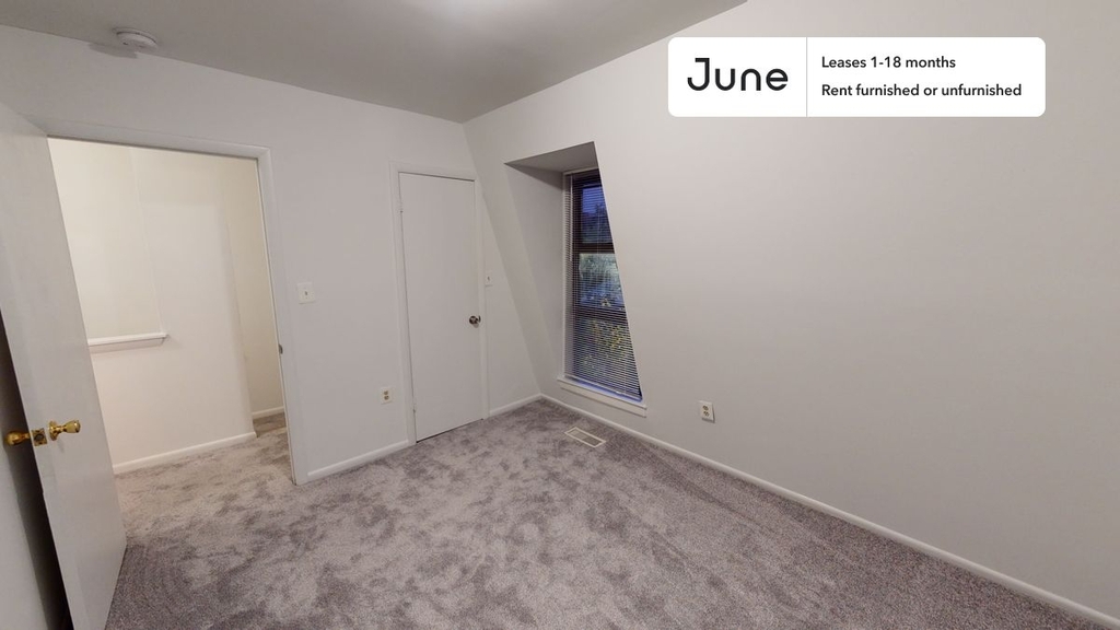 1354 South Street Northwest - Photo 13