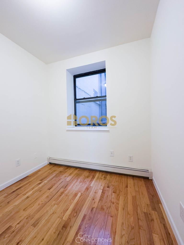 283 East 7th Street - Photo 8