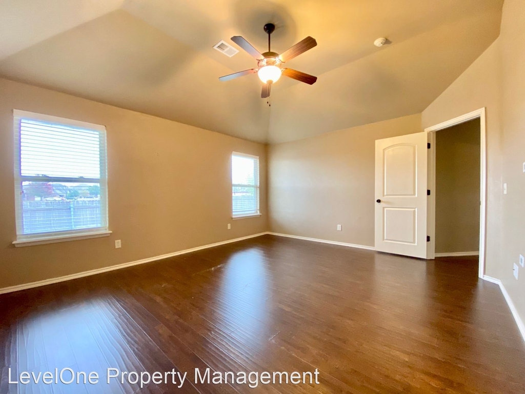 17512 Red Tailed Hawk Way - Photo 10