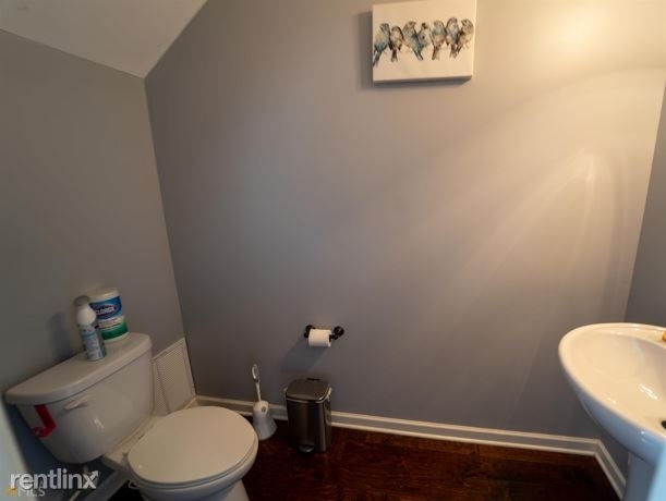 2201 Medlock Lane - Photo 3