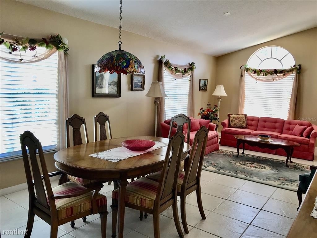 1512 Fox Glen Dr - Photo 4