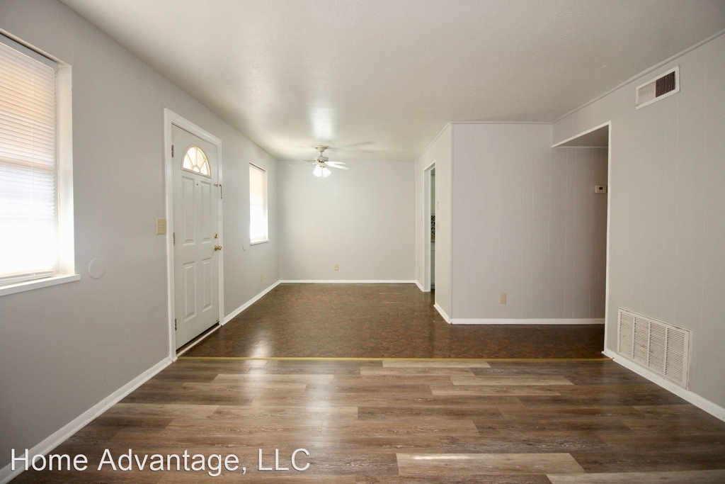 4705 Cofer Ave - Photo 2