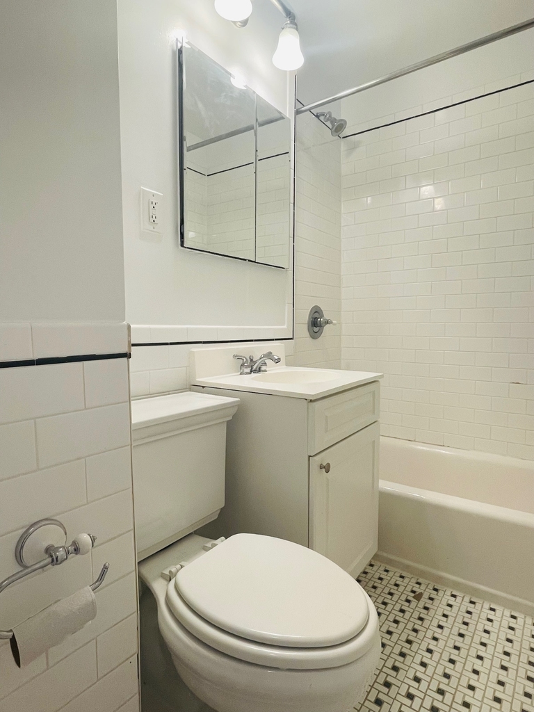 48 West 73 Street at Columbus Avenue - Photo 7