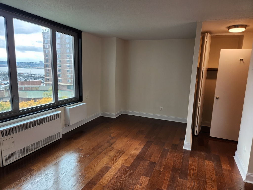 3333 Broadway - Photo 1