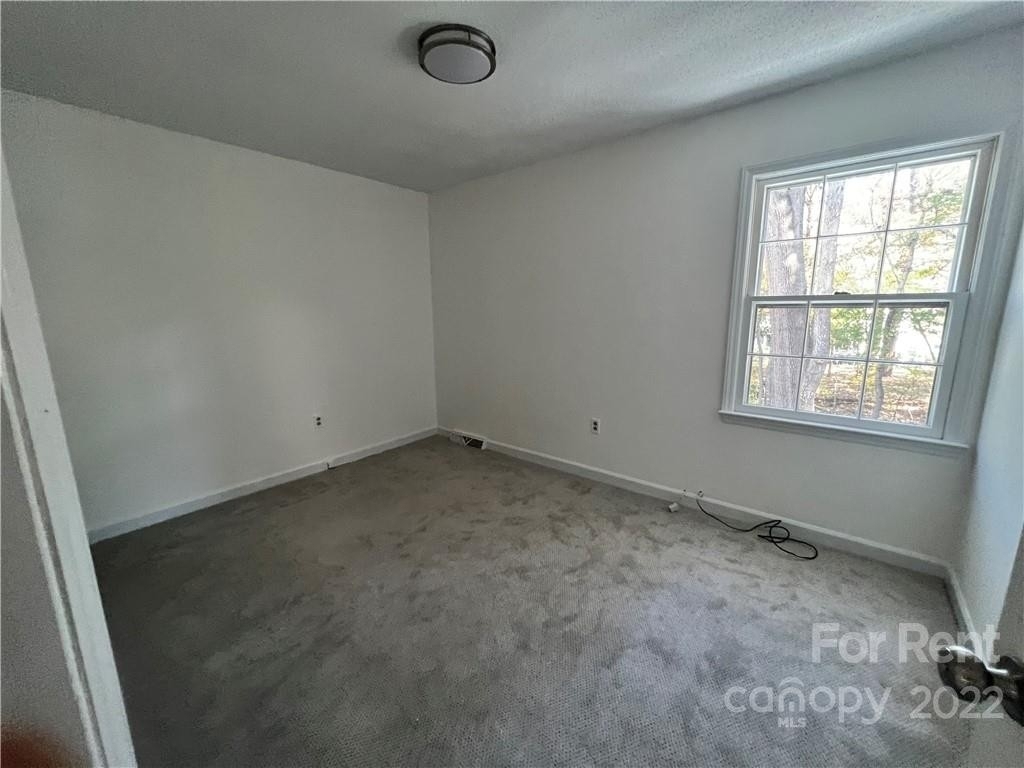 422 Sunnywood Lane - Photo 17