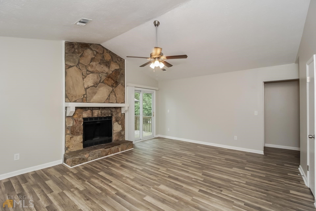 913 Shiloh Ridge - Photo 1