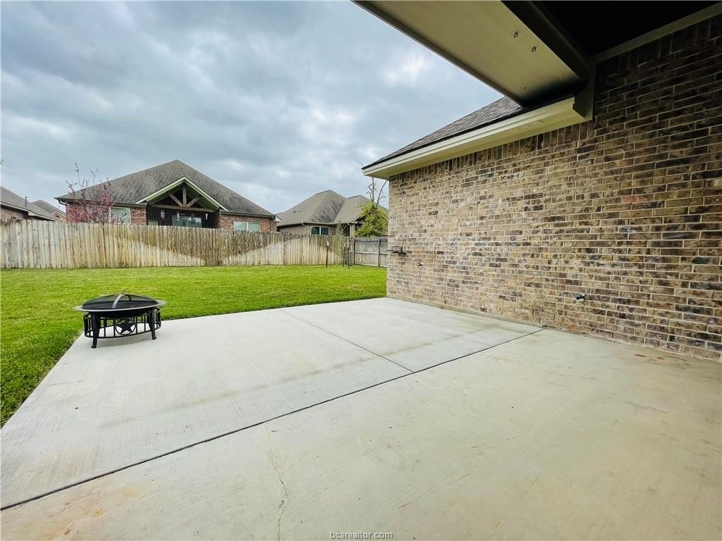 4270 Hollow Stone Drive - Photo 17