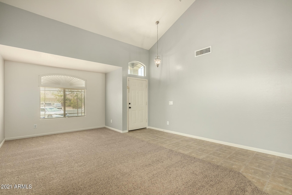 3431 S 84th Lane - Photo 5