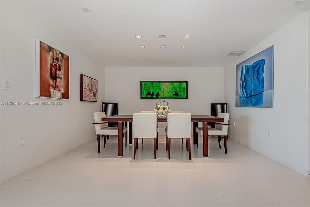 200 Biscayne Boulevard Way - Photo 2