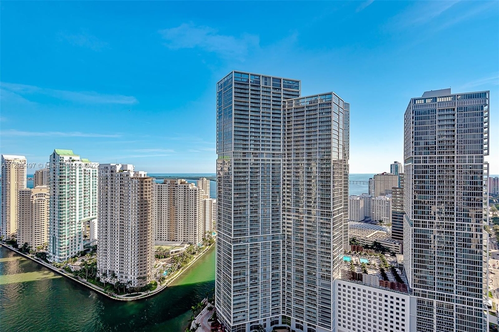 200 Biscayne Boulevard Way - Photo 1