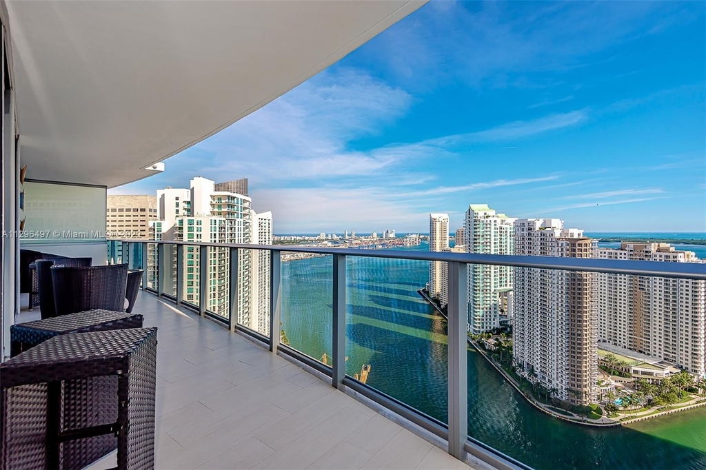 200 Biscayne Boulevard Way - Photo 0