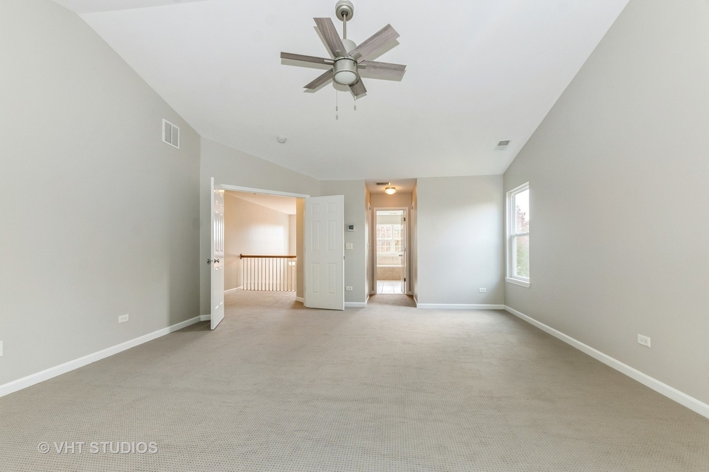 805 W Mystic Lane - Photo 17