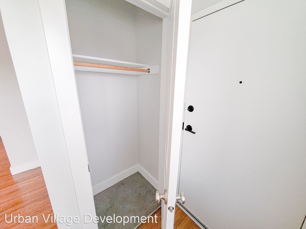 628 Park Avenue - Photo 2