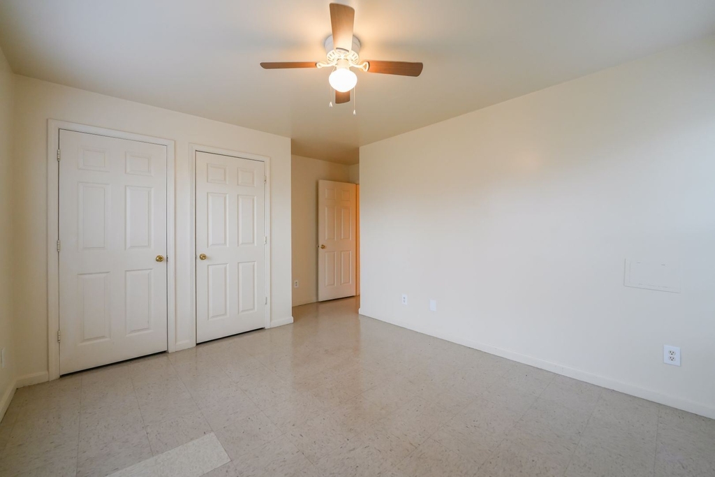 179 Deerfield Court - Photo 13