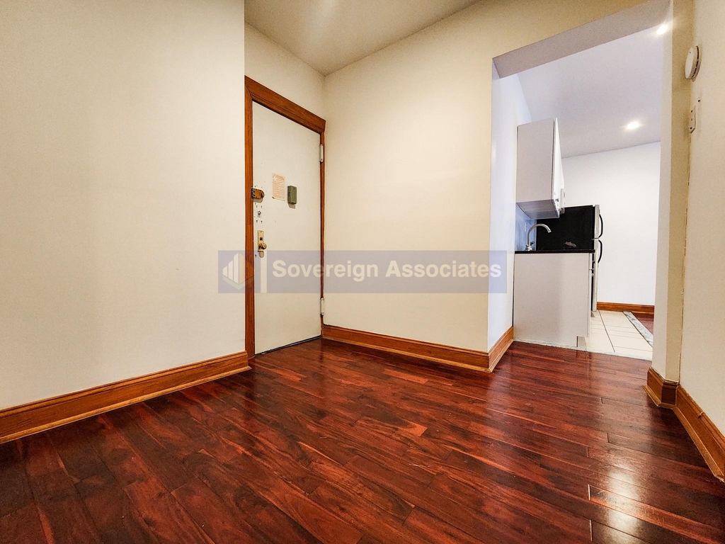 289 Convent Avenue - Photo 2