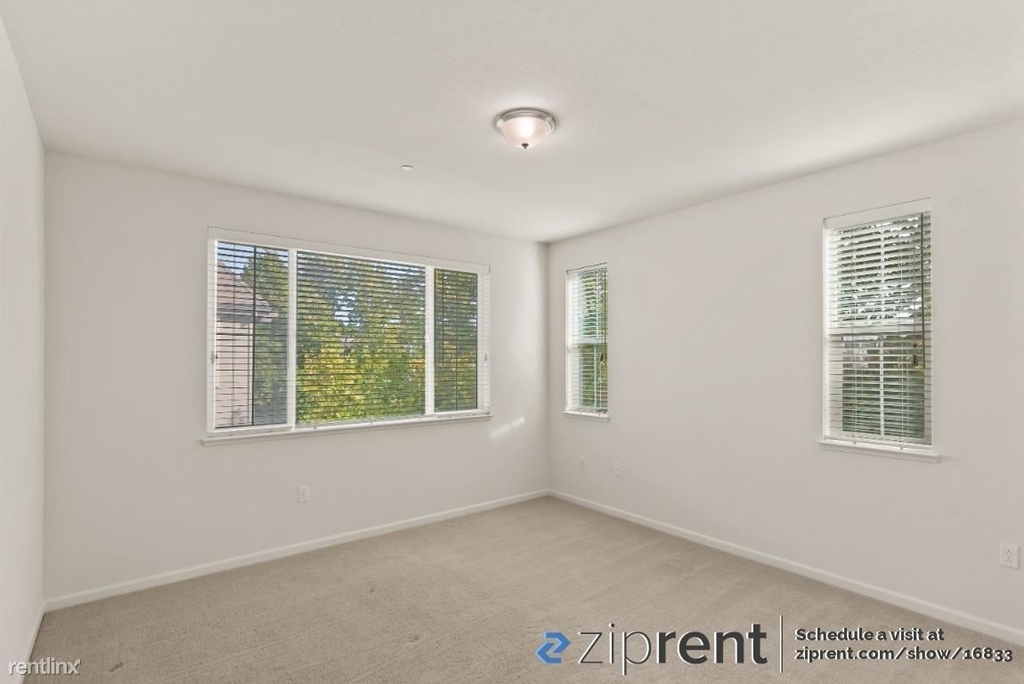 6118 Charlotte Drive - Photo 15