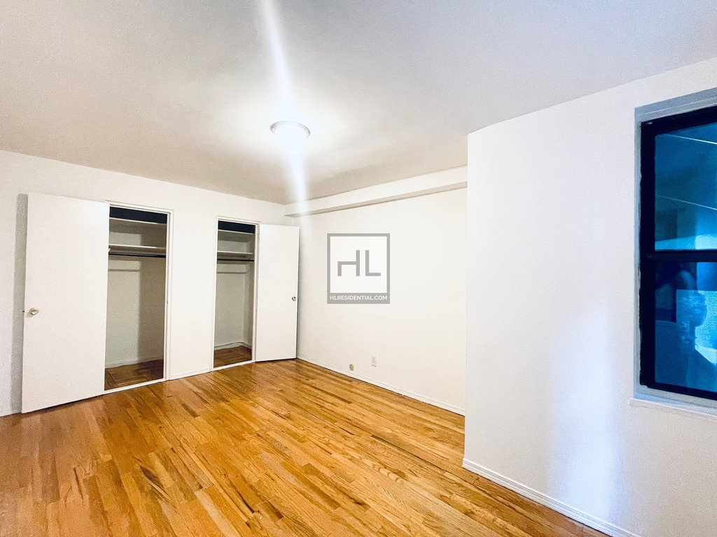 315 East 56 Street - Photo 1