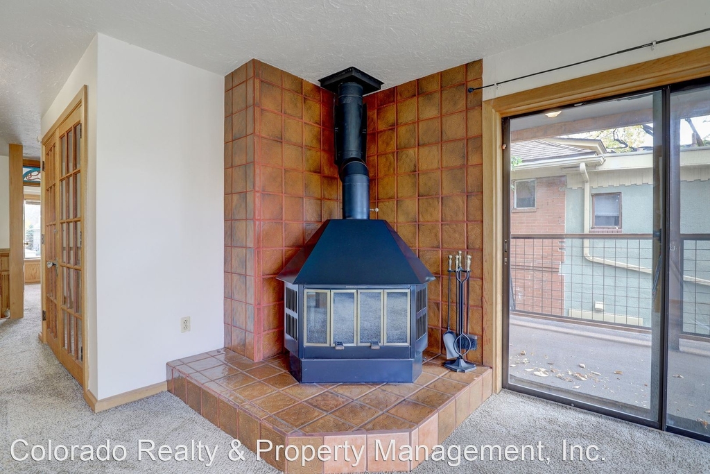 1233 Elizabeth St. - Photo 28