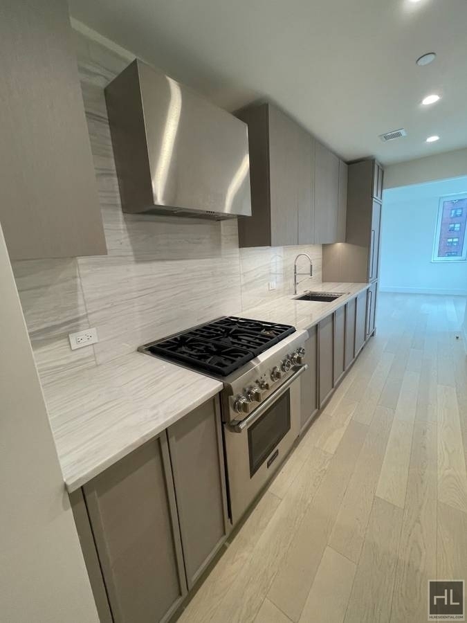 1399 Park Avenue - Photo 4