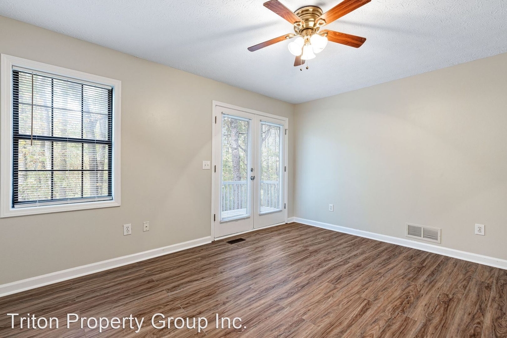 2266 Wysong Square - Photo 19