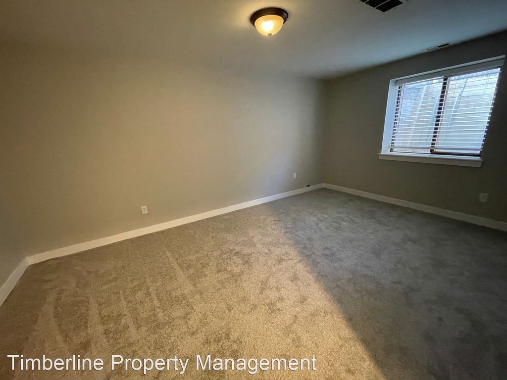 2035 Tinsel Pl - Photo 9