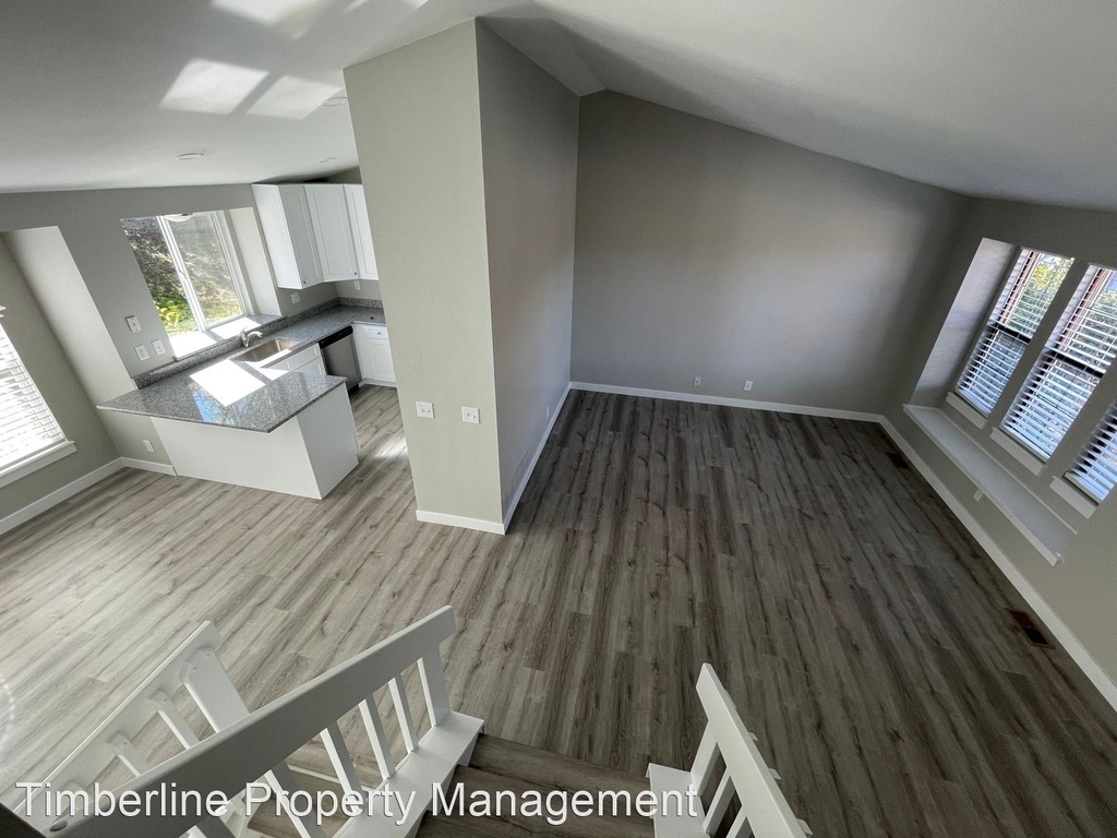 2035 Tinsel Pl - Photo 4