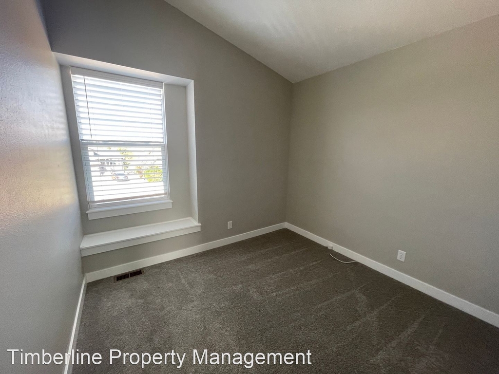 2035 Tinsel Pl - Photo 13