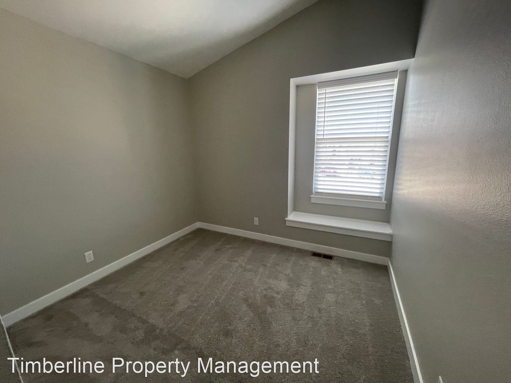 2035 Tinsel Pl - Photo 11