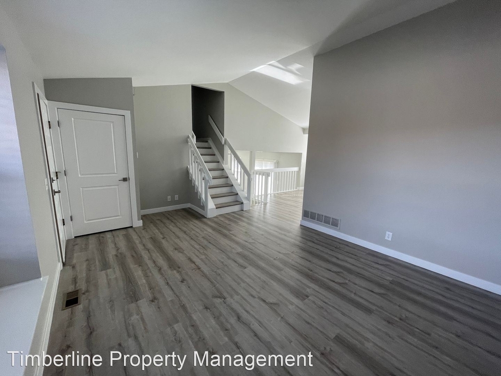 2035 Tinsel Pl - Photo 3