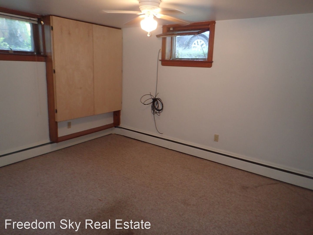 509 Beachgrove Drive - Photo 2