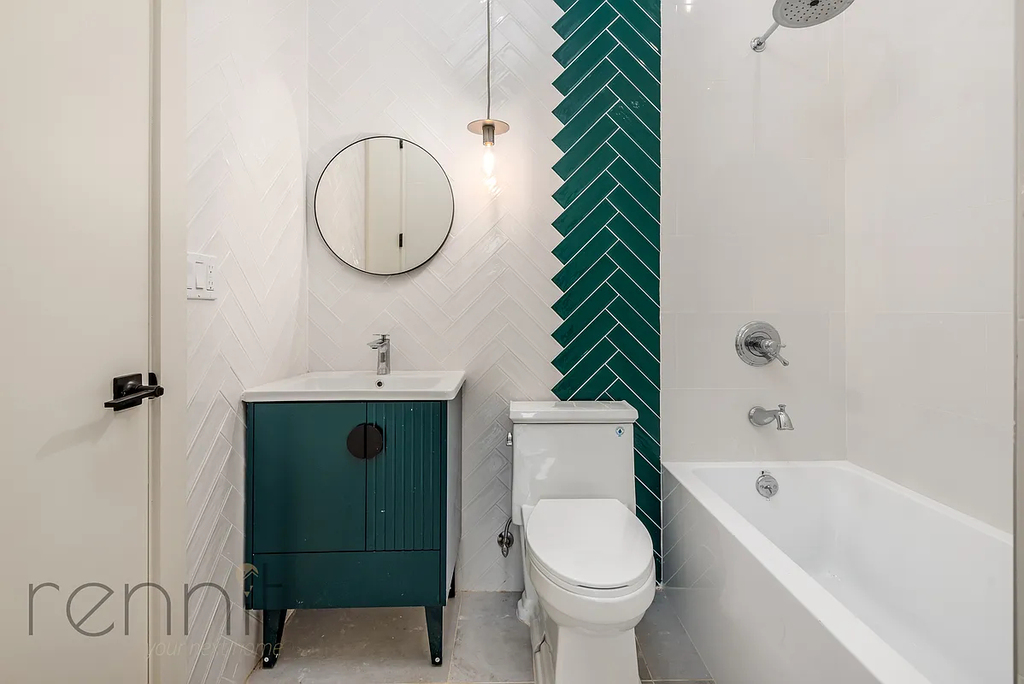 179 Meserole Street - Photo 9