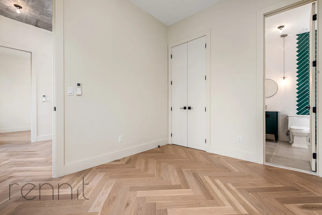 179 Meserole Street - Photo 4