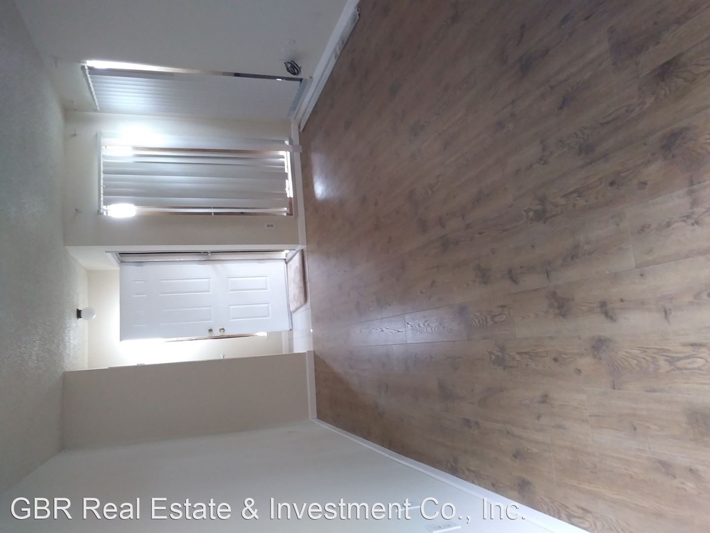 5332/5334 Jerrett Way - Photo 2